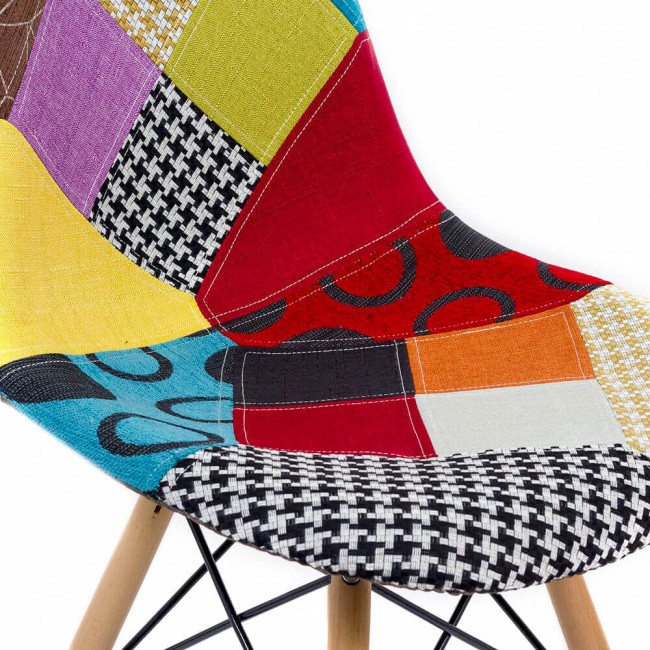 Scaune moderne BUC 232C, design vibrant patchwork, bază din lemn Scaune moderne BUC 232C, design vibrant patchwork, bază din lemn